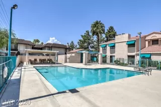 Photo #4: 2556230 Listing 