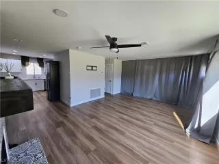 Photo #2: 2556260 Listing 