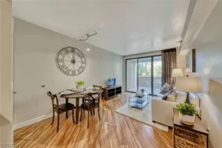 Photo #5: 2556264 Listing 