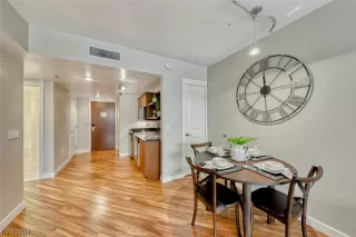 Photo #6: 2556264 Listing 