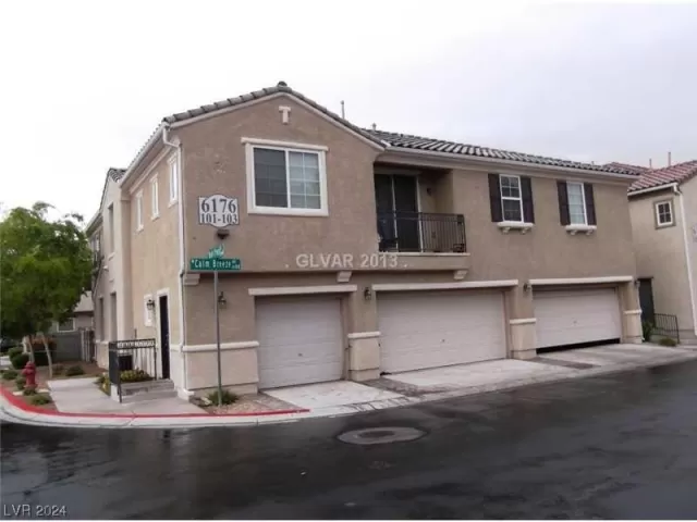 MLS: 2556276 Condo For Sale