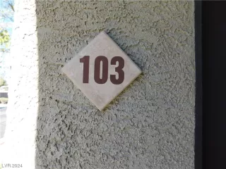 Photo #1: 2556276 Listing 