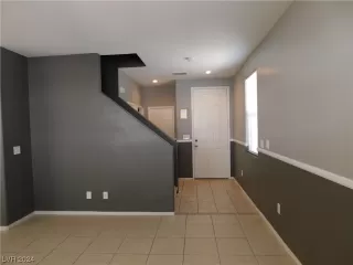 Photo #4: 2556276 Listing 