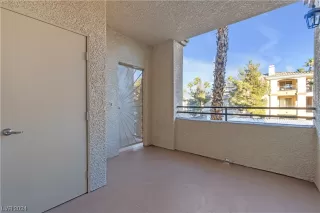 Photo #2: 2556304 Listing