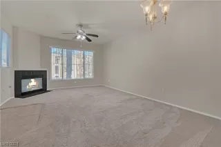 Photo #4: 2556304 Listing