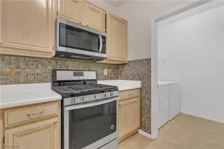 Photo #6: 2556304 Listing