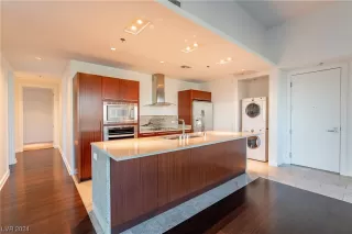 Photo #6: 2556323 Listing 