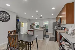 Photo #3: 2556339 Listing