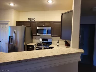 Photo #6: 2556341 Listing 