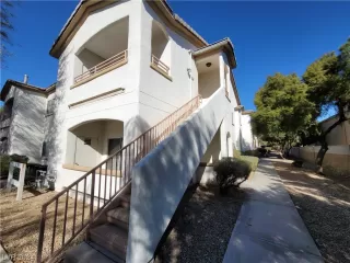 Photo #1: 2556344 Listing 