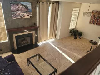 Photo #1: 2556367 Listing 