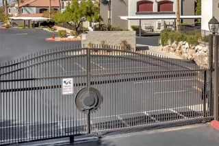 Photo #1: 2556378 Listing 