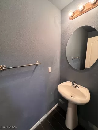 Photo #5: 2556380 Listing 