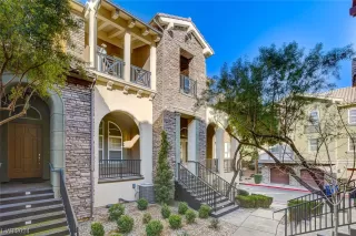 Photo #5: 2556381 Listing