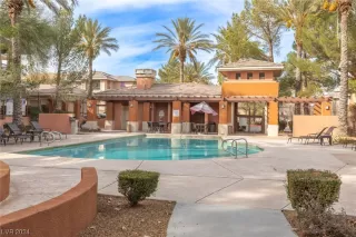 Photo #4: 2556387 Listing 