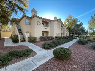 Photo #2: 2556396 Listing 