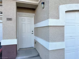 Photo #1: 2556406 Listing 