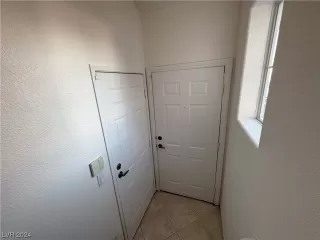 Photo #4: 2556406 Listing 