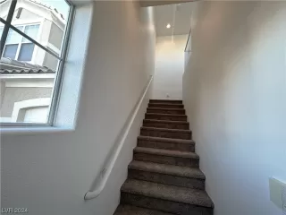 Photo #5: 2556406 Listing 