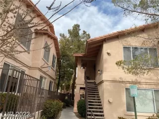 Photo #1: 2556429 Listing 