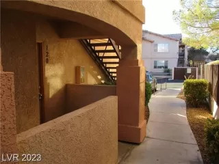 Photo #3: 2556429 Listing 