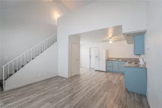 Photo #4: 2556448 Listing 