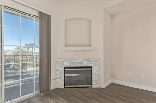 Photo #4: 2556469 Listing 