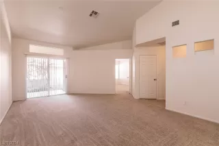 Photo #6: 2556472 Listing 