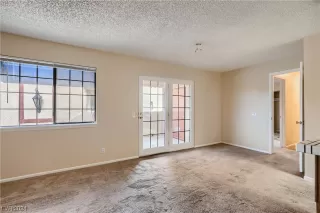 Photo #4: 2556476 Listing