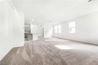 Photo #2: 2556477 Listing 