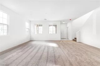 Photo #4: 2556477 Listing 