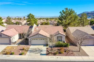 Photo #1: 2556484 Listing