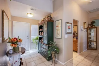 Photo #4: 2556484 Listing