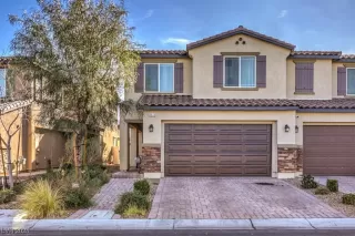 Photo #1: 2556531 Listing 