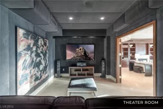 Photo #3: 2556534 Listing