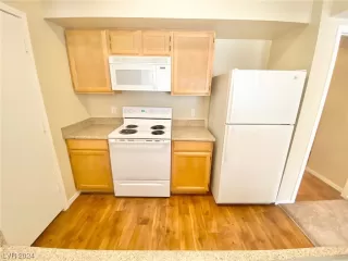 Photo #5: 2556543 Listing 