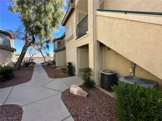 Photo #3: 2556584 Listing 