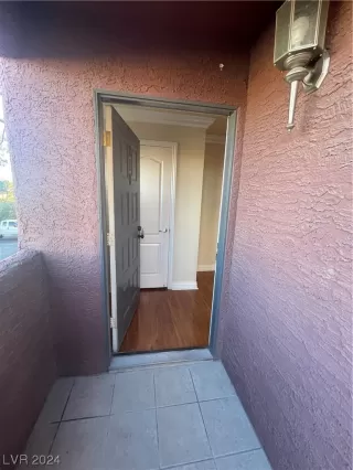 Photo #1: 2556603 Listing 