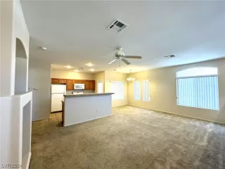Photo #3: 2556615 Listing