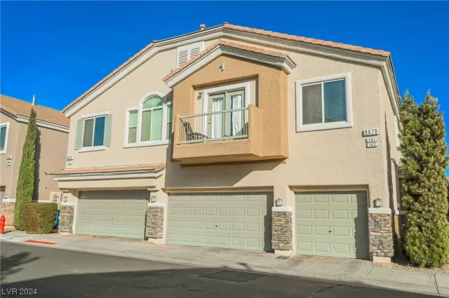 MLS: 2556620 Condo For Sale