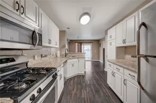 Photo #2: 2556645 Listing 