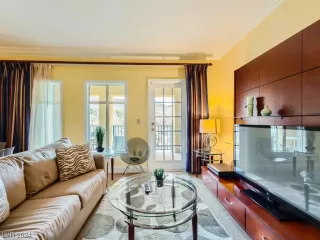 Photo #5: 2556651 Listing