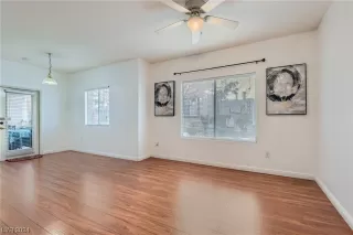 Photo #2: 2556698 Listing 