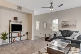 Photo #2: 2556704 Listing 