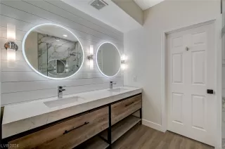 Photo #3: 2556747 Listing