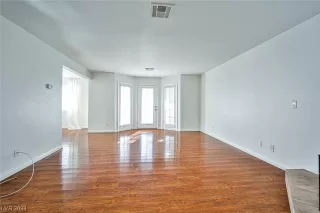 Photo #6: 2556748 Listing 