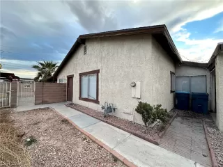 Photo #2: 2556766 Listing