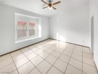 Photo #4: 2556767 Listing 