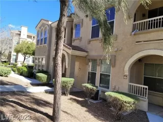 Photo #2: 2556768 Listing