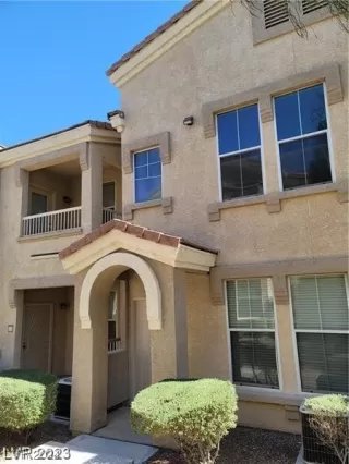 Photo #4: 2556768 Listing